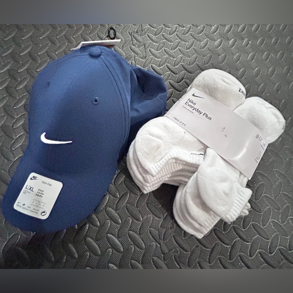Nike Navy Cap and White Socks Bundle